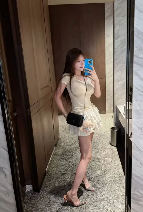 E051