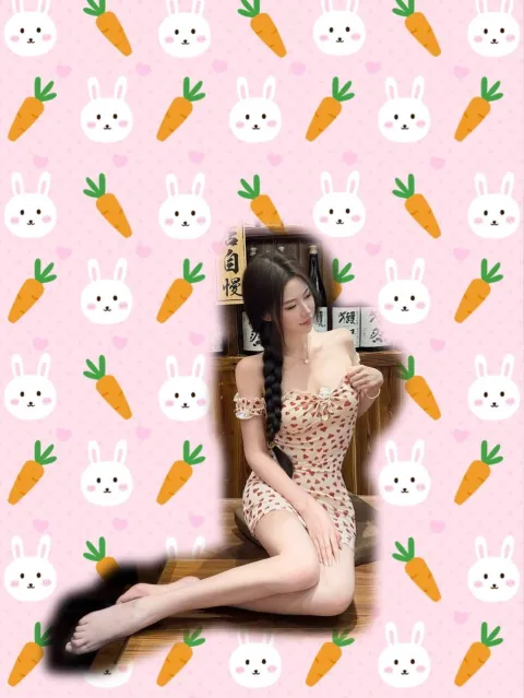 E054