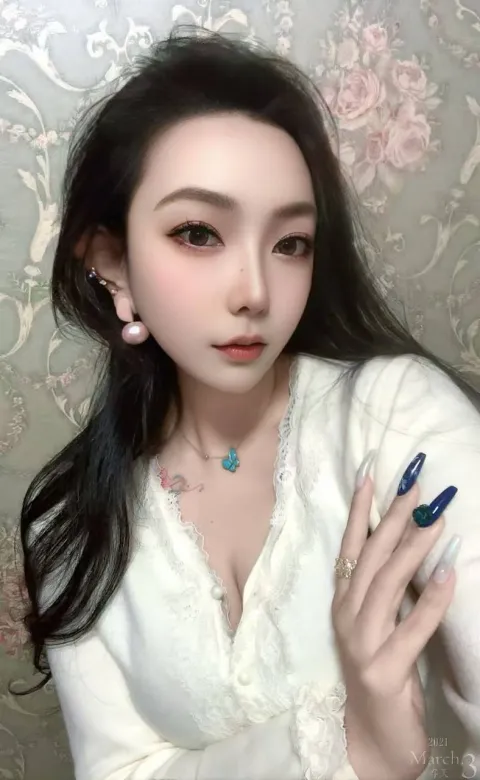 E079