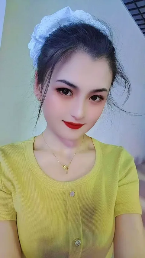 E135