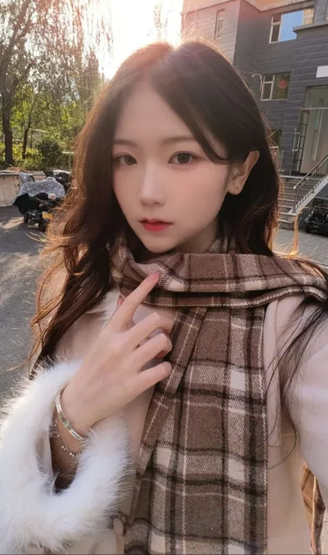 E172