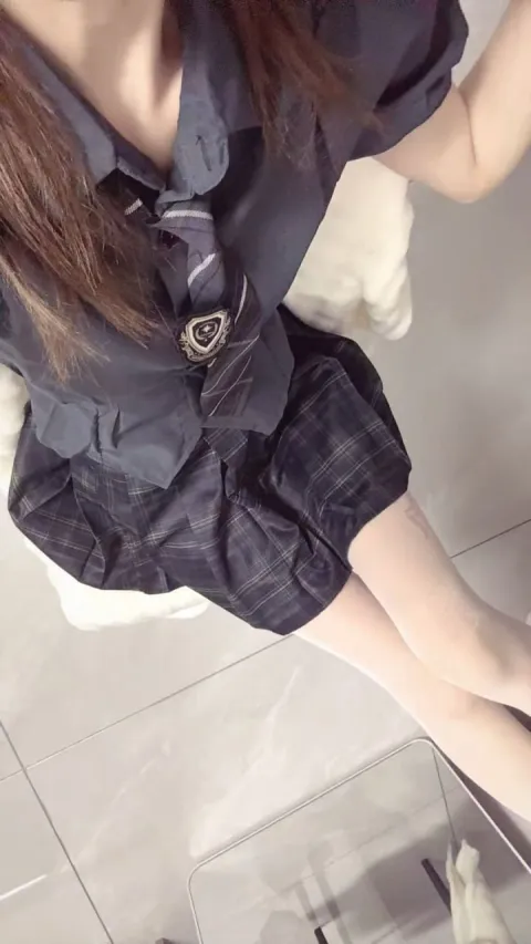 E204