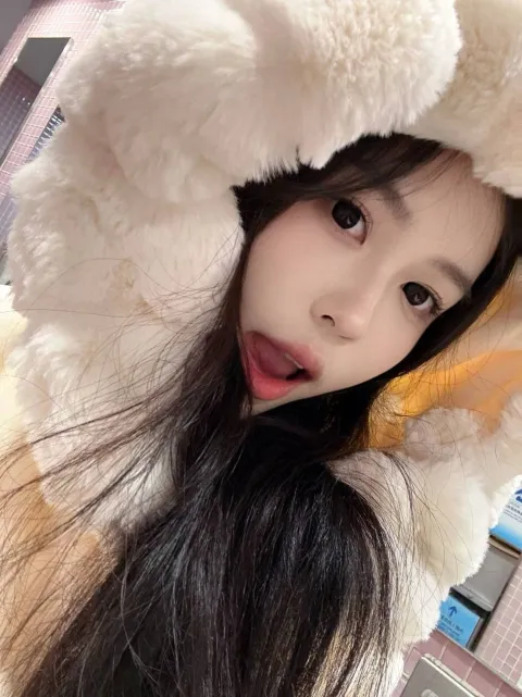 E214