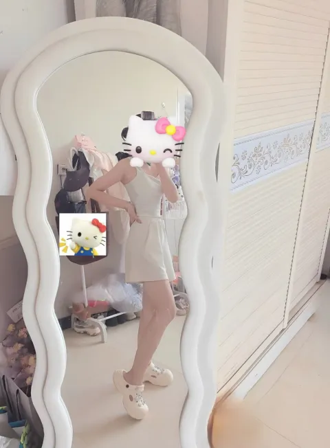 E235