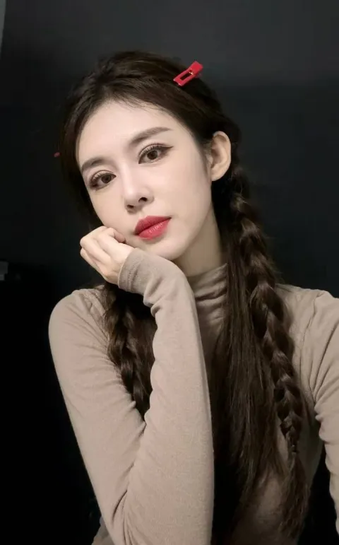E253