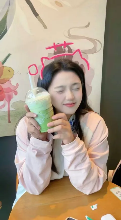 E257