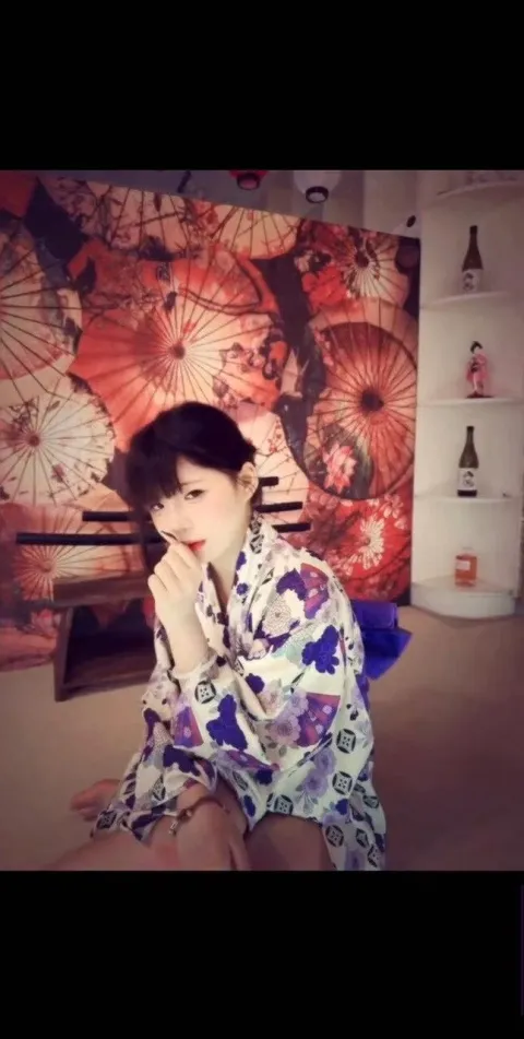 E275