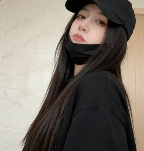 E374