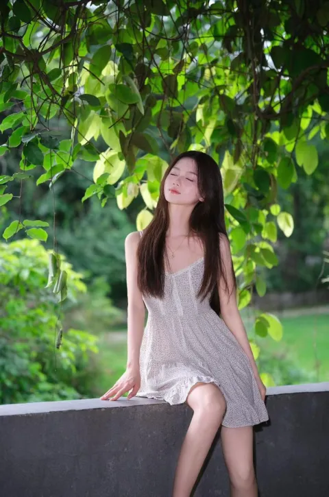 E382