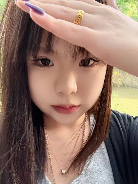 E413