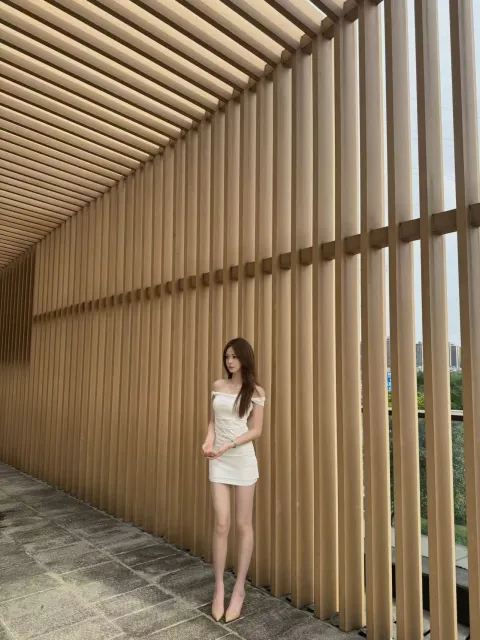 E537