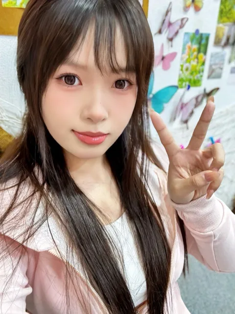 E558