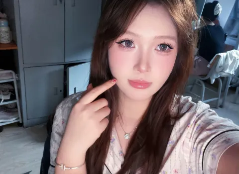 E558