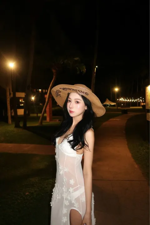 E559