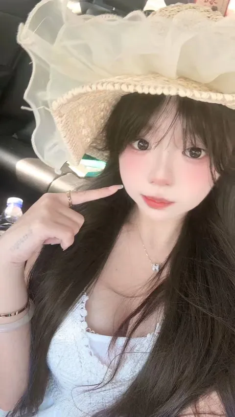 E676