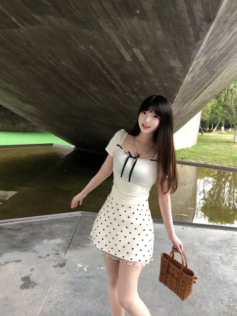 E690