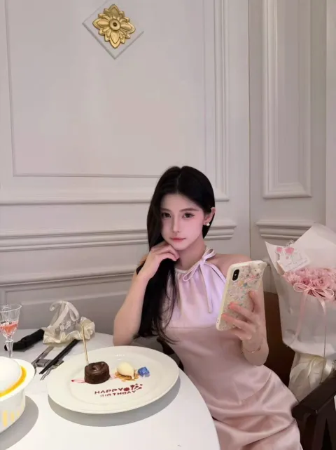 E726