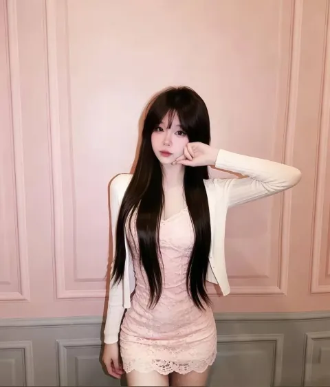 E733