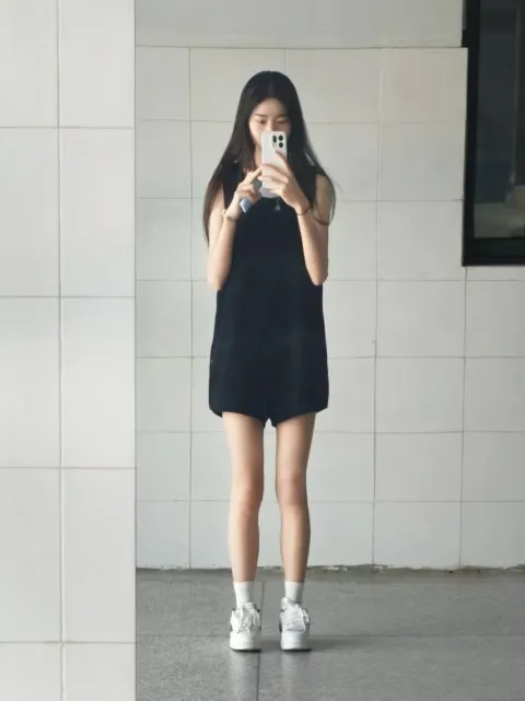 E735
