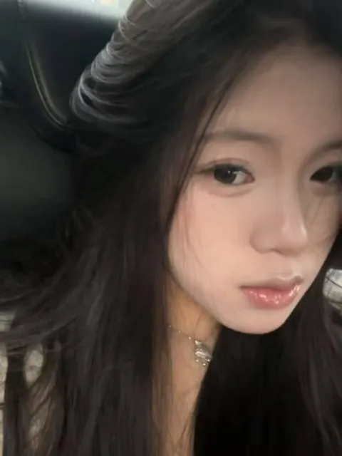 E825