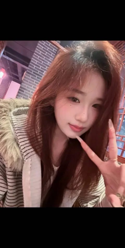 E831