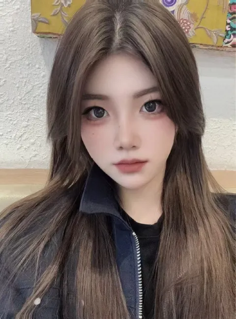 E879