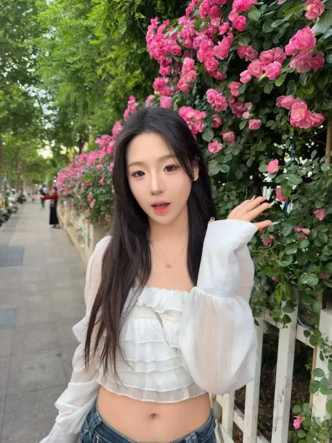 E886