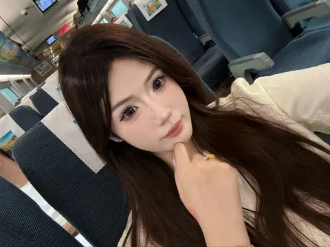 E887