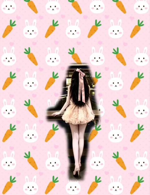 E915