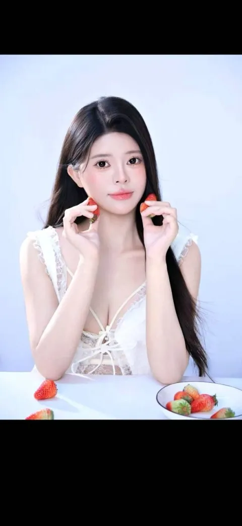 E942