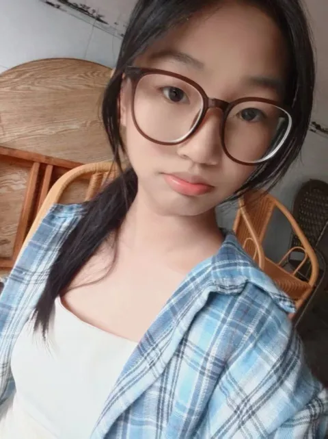 E945