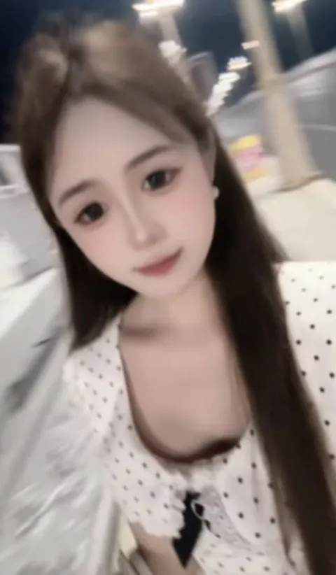 E953