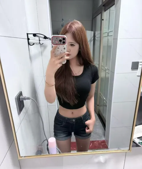 E953