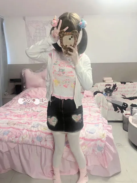 E984