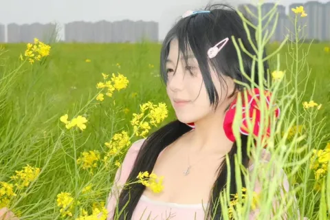 F001