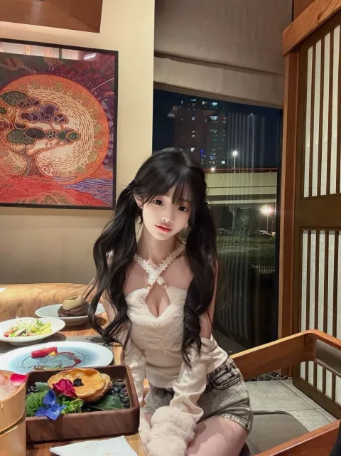 F128