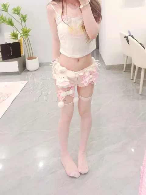 F218