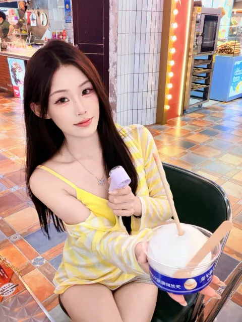F273
