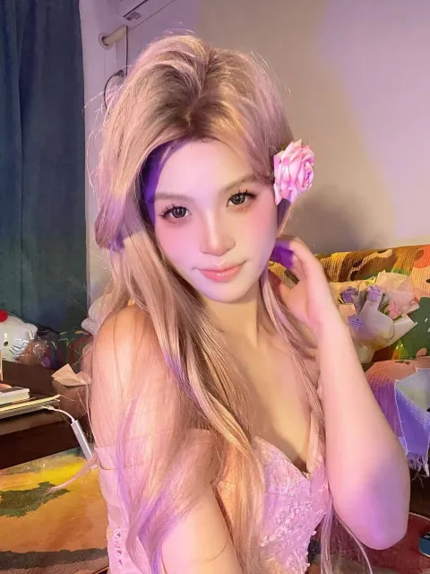 F373