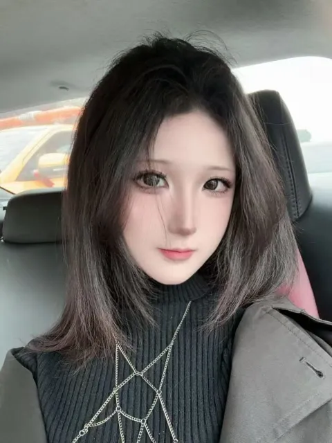 F526