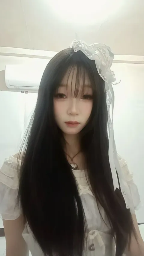 F529