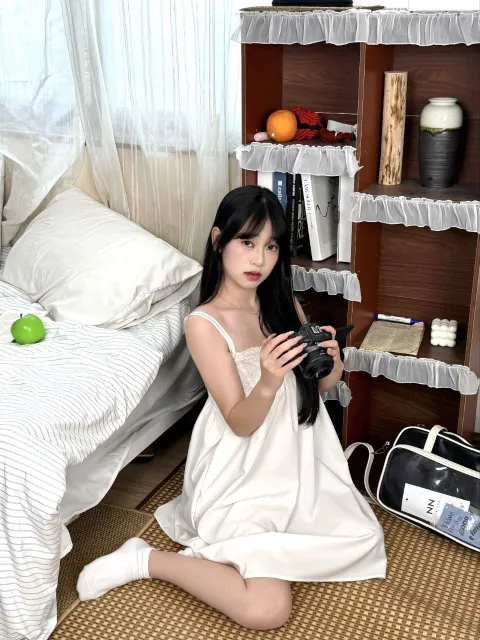 F565