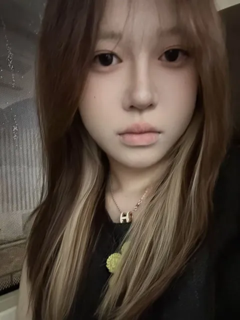 F585