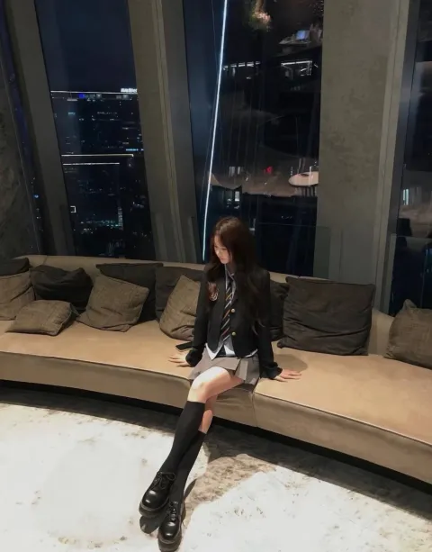 F599