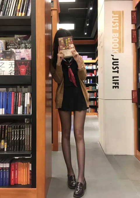 F657
