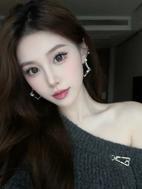 F749