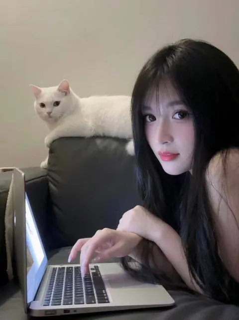 F767