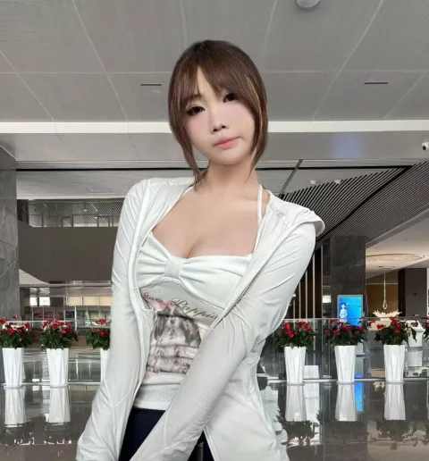 F842