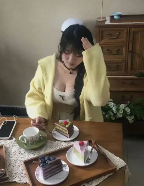 F876