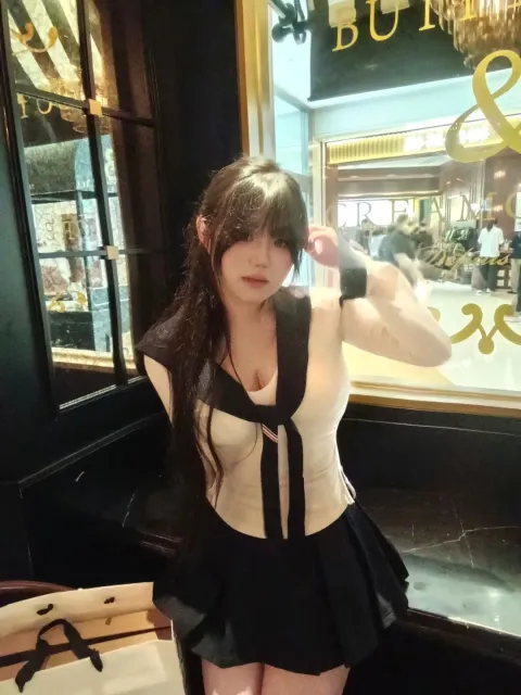 F876